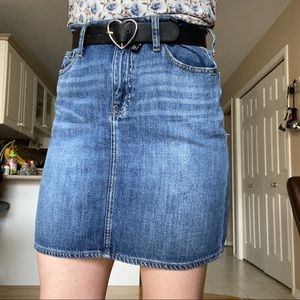 2 for 20 💚 GAP denim skirt 30”